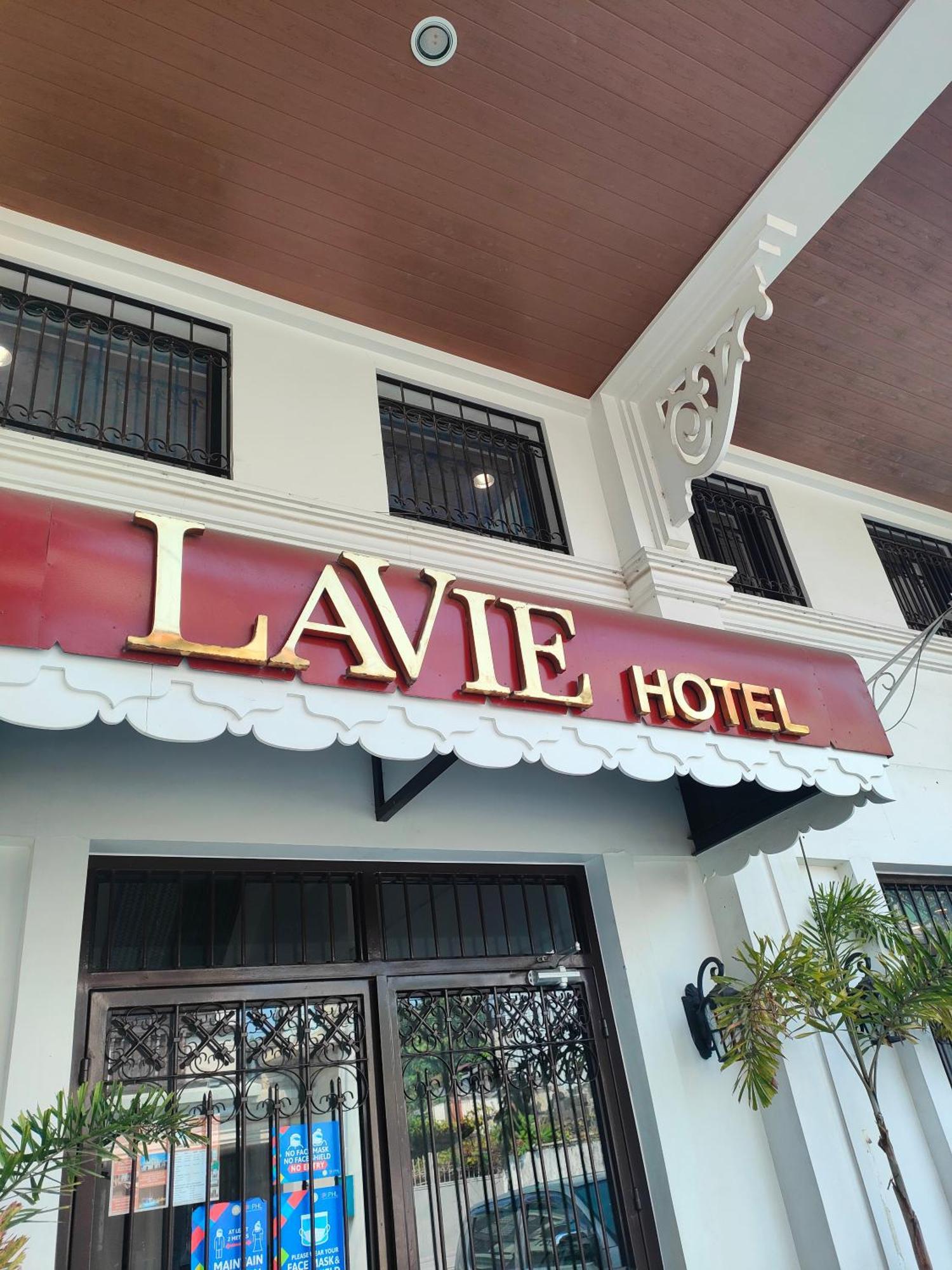 Lavie Hotel Vigan Bagian luar foto