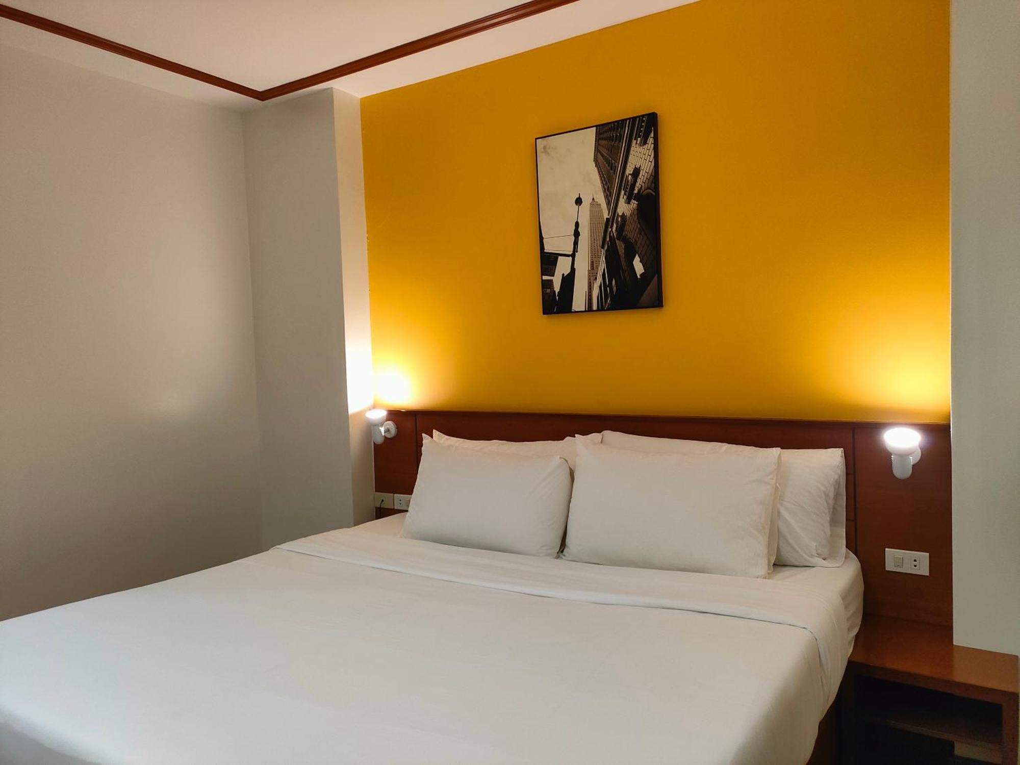 Lavie Hotel Vigan Bagian luar foto