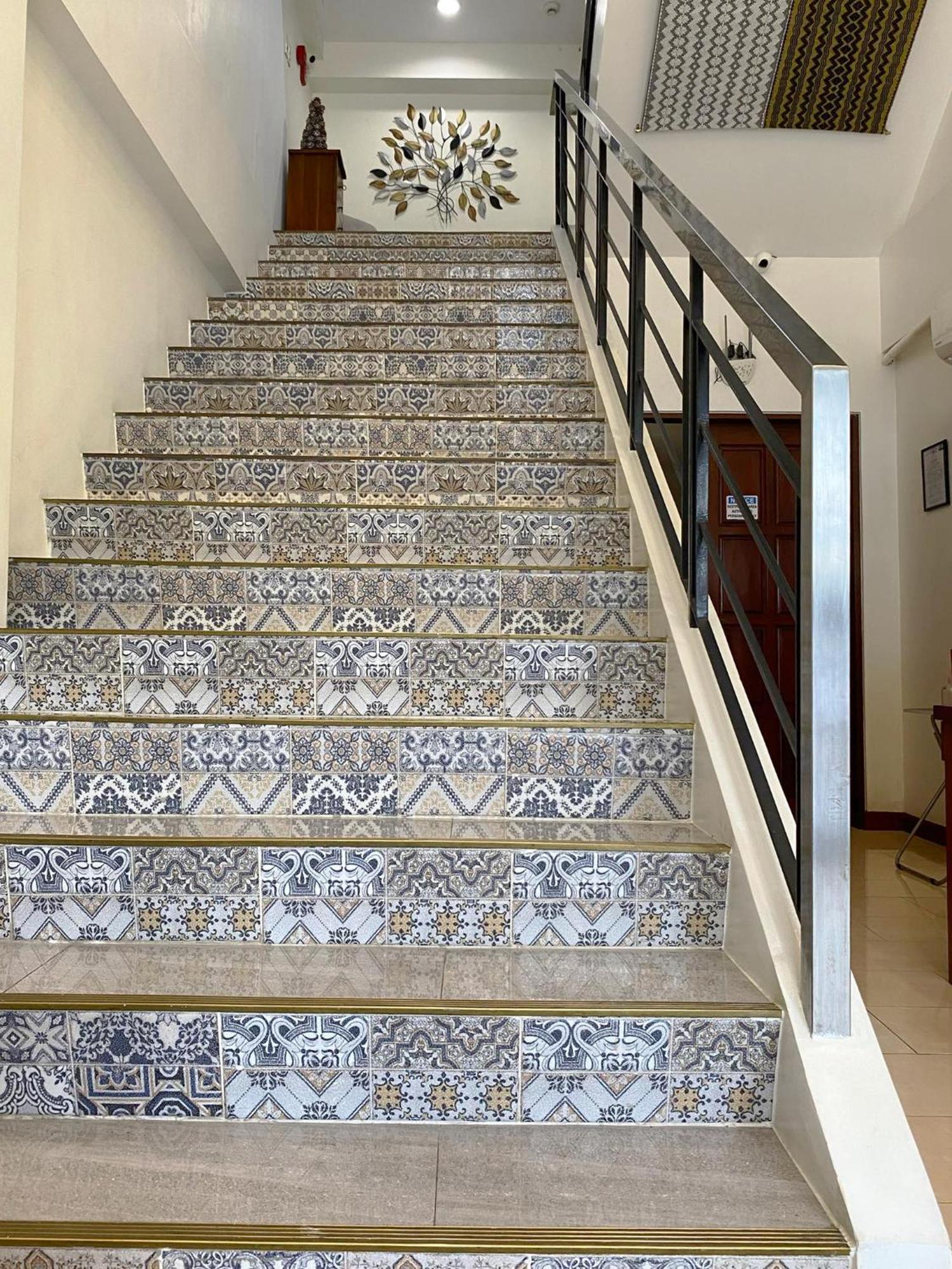 Lavie Hotel Vigan Bagian luar foto